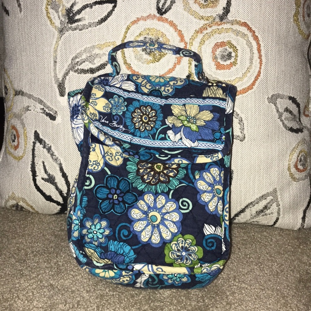 Vera Bradley lunch tote - Picture 1 of 3